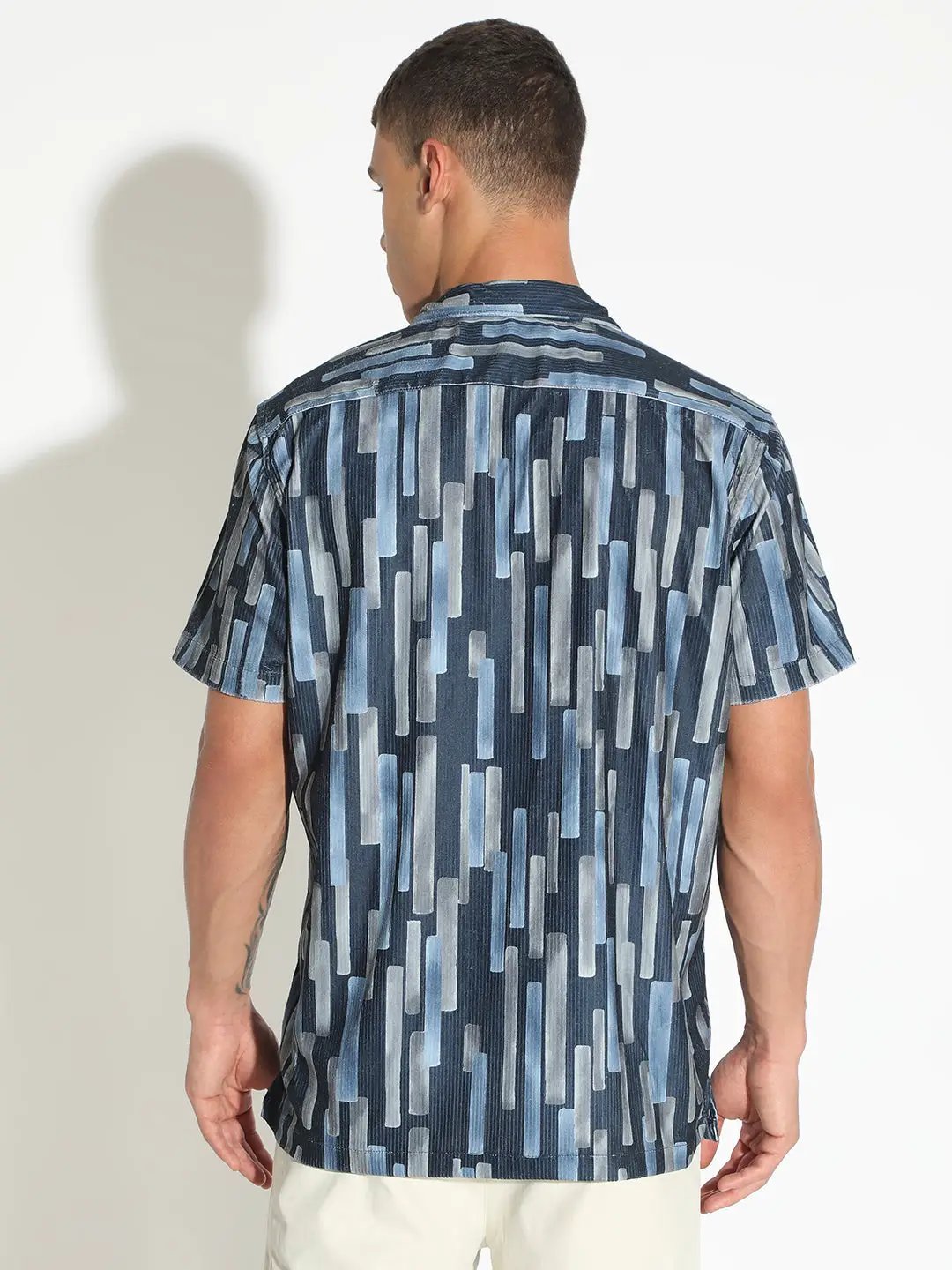 Men's Striped Navy Blue Cuban Collar Short Sleeves Shirt - from SHOWOFFFF