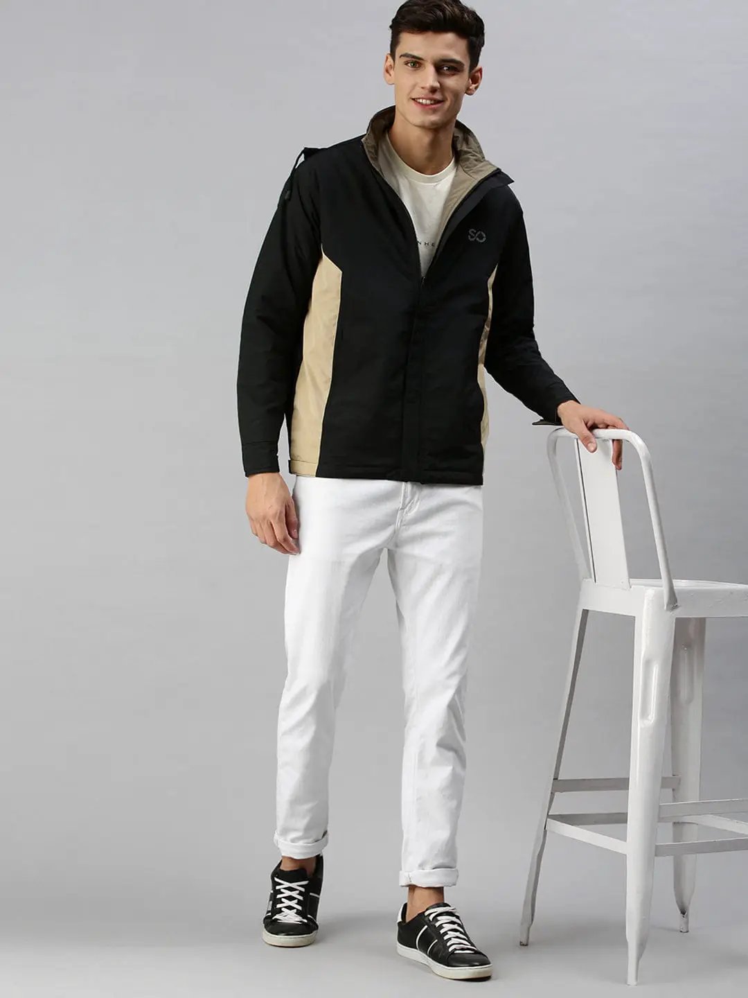 Men's Solid Green Sporty Jacket