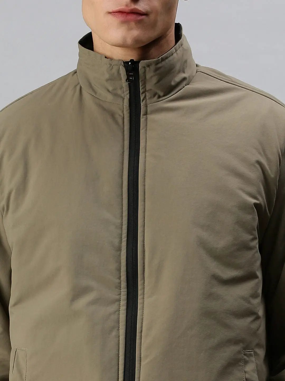 Men's Solid Green Sporty Jacket