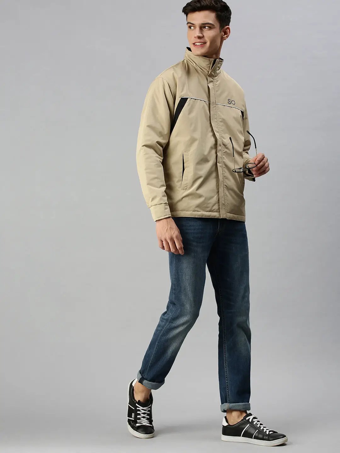 Men's Hooded Solid Black Sporty Jacket