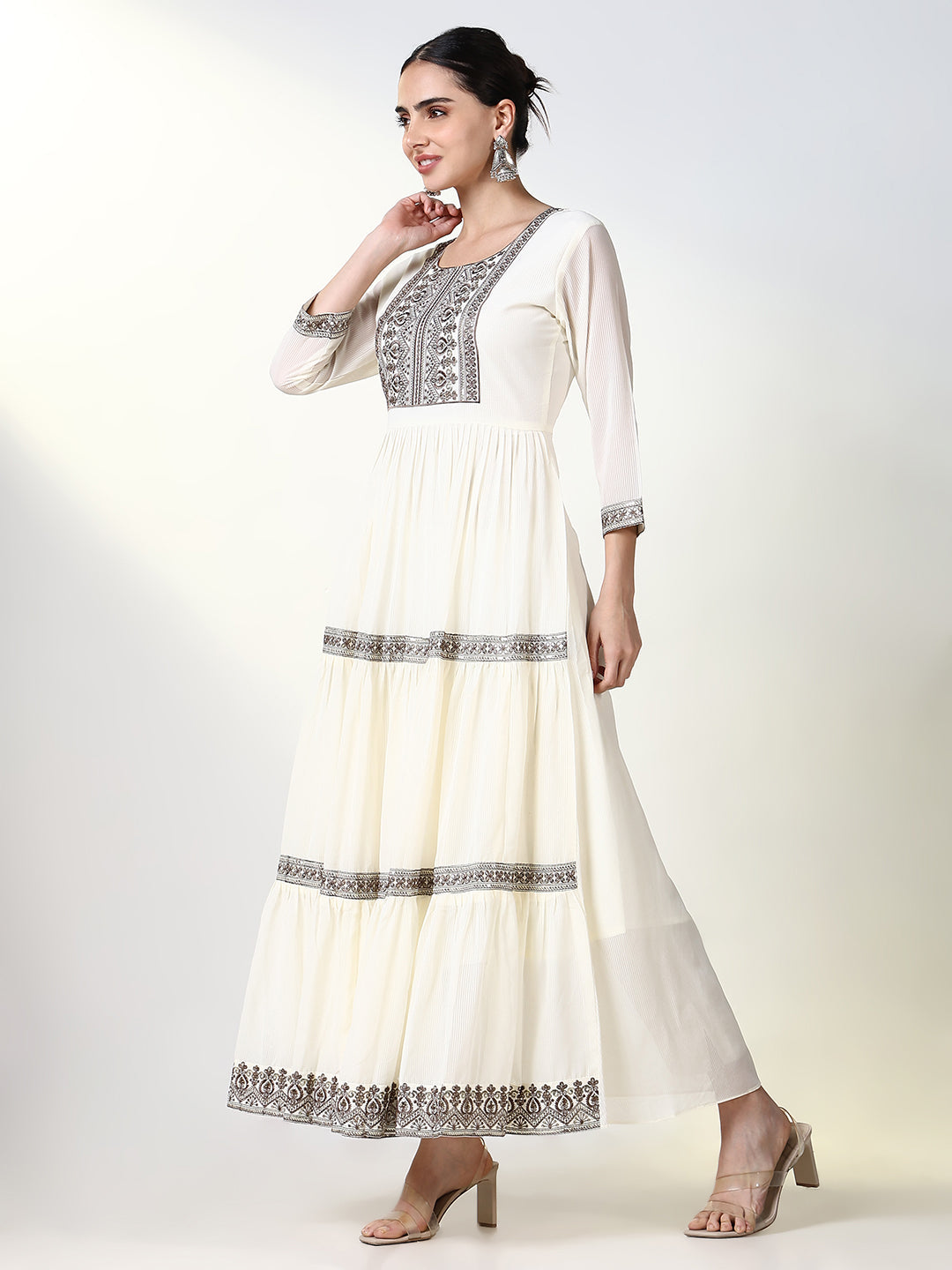 Women Off White Embroidered Anarkali Kurta