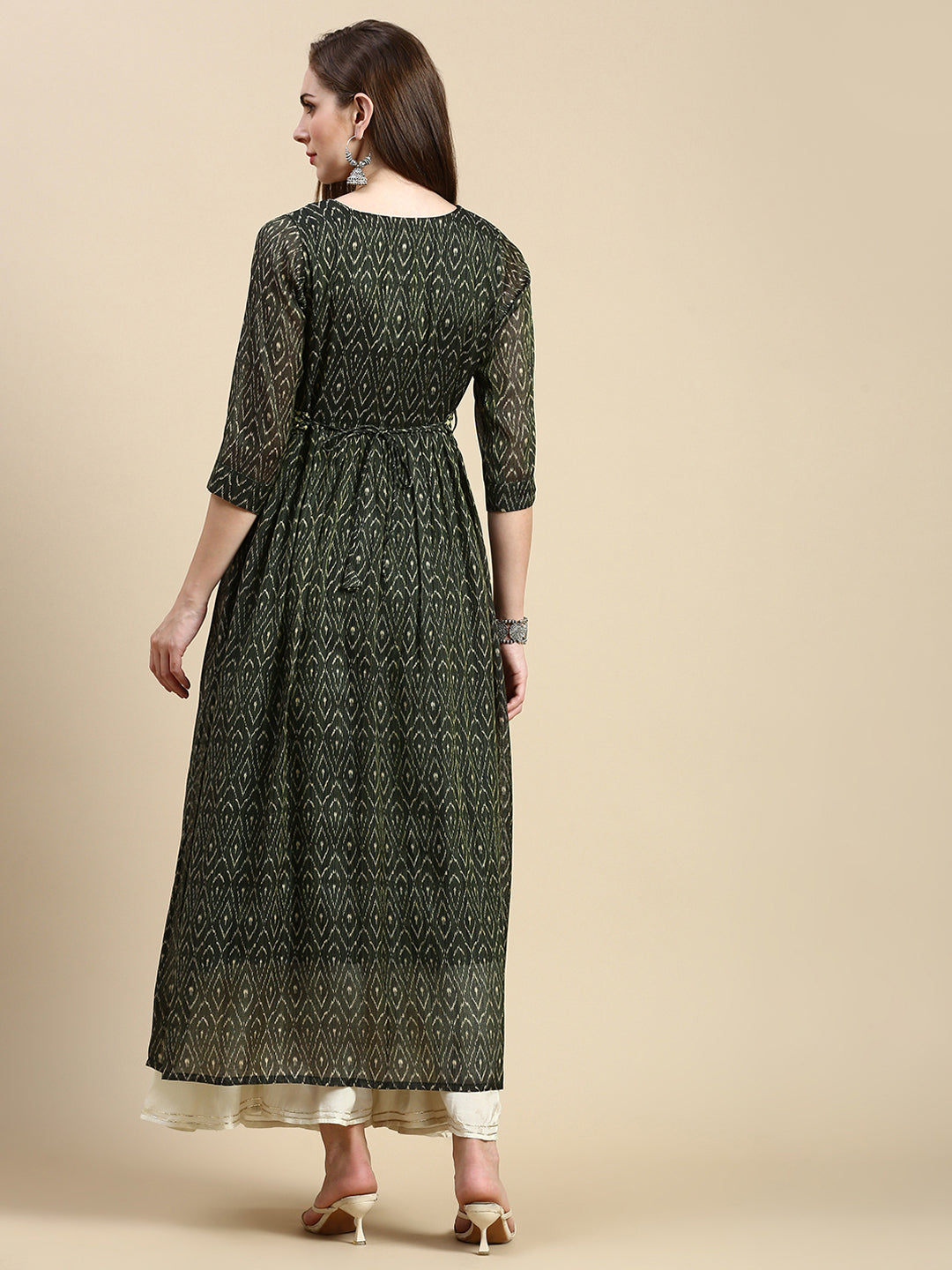 Women Abstract Green Anarkali Kurta with Belt