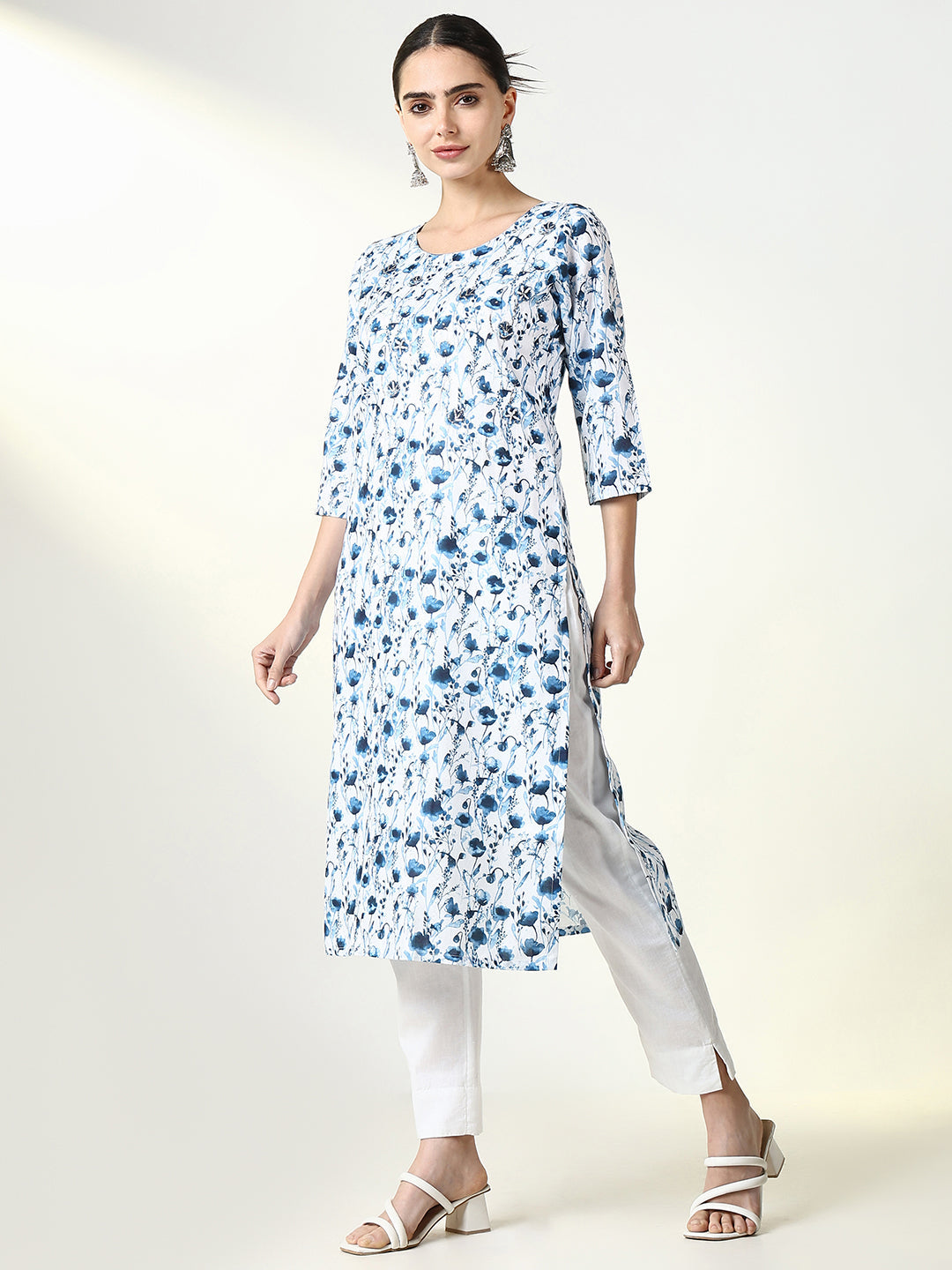 Women White Floral Straight Kurta