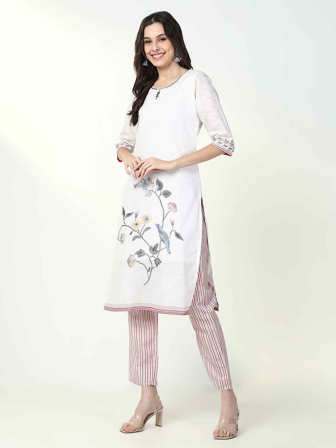 Women Floral Off White Straight Kurta Set with Dupatta