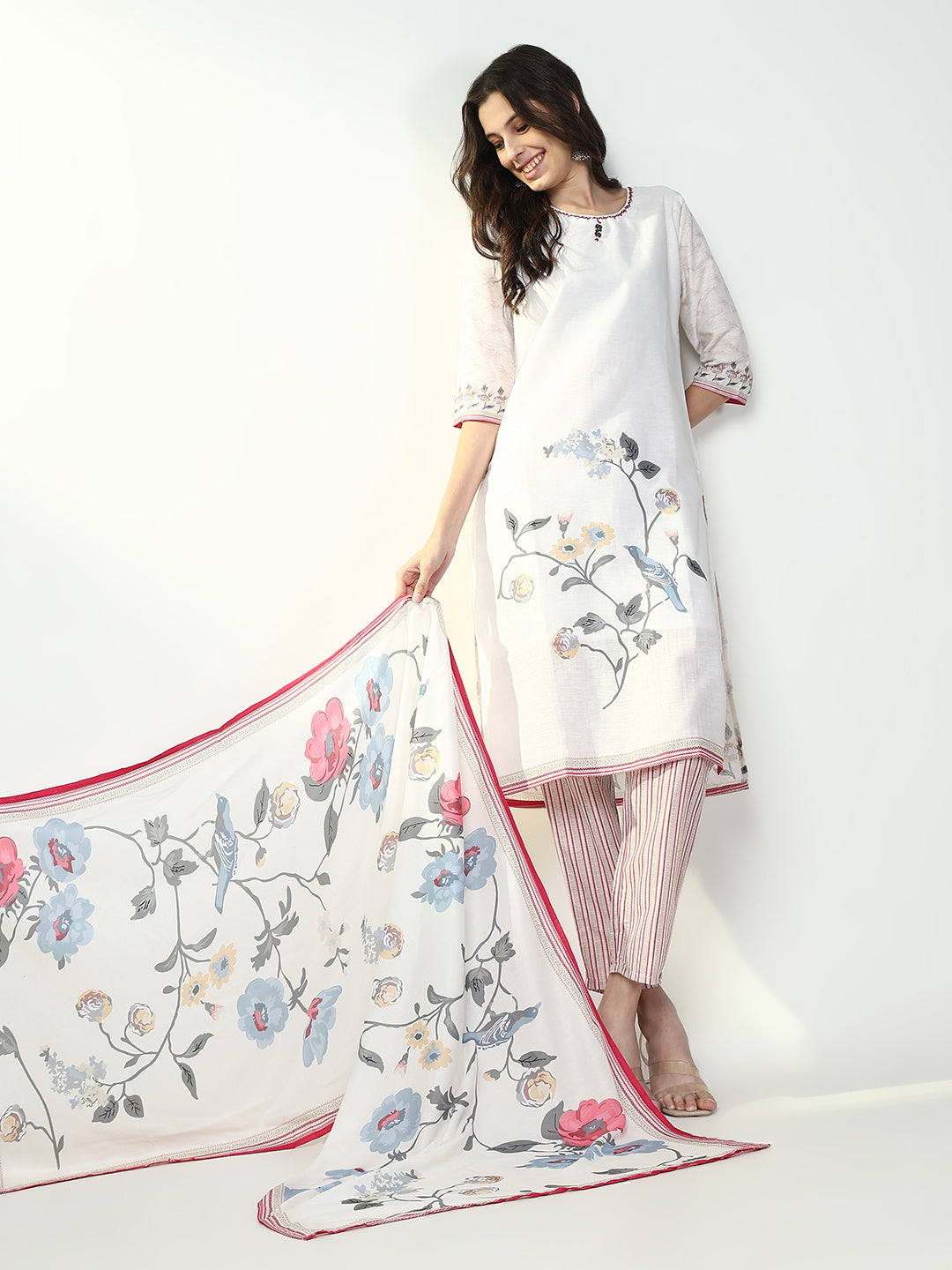 Women Floral Off White Straight Kurta Set with Dupatta