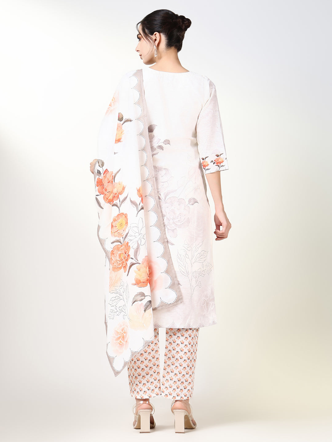 Women Floral Off White Straight Kurta Set with Dupatta