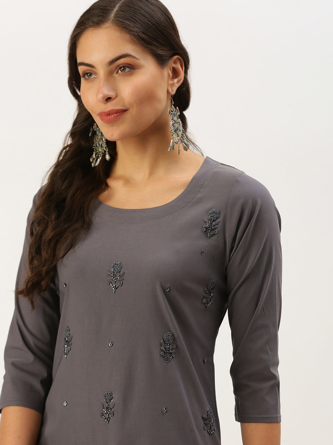 Women Embellished Grey Straight Kurta