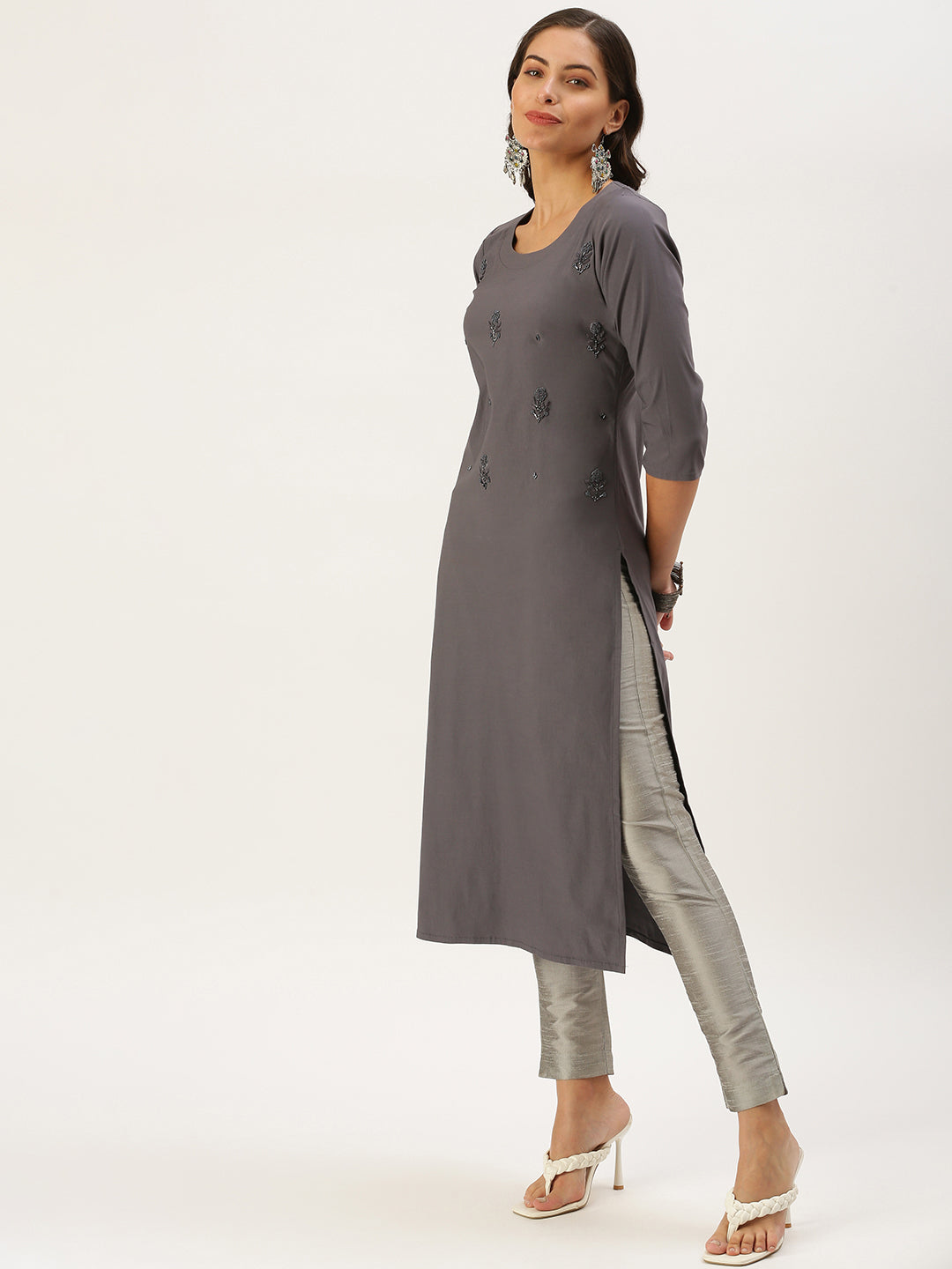 Women Embellished Grey Straight Kurta