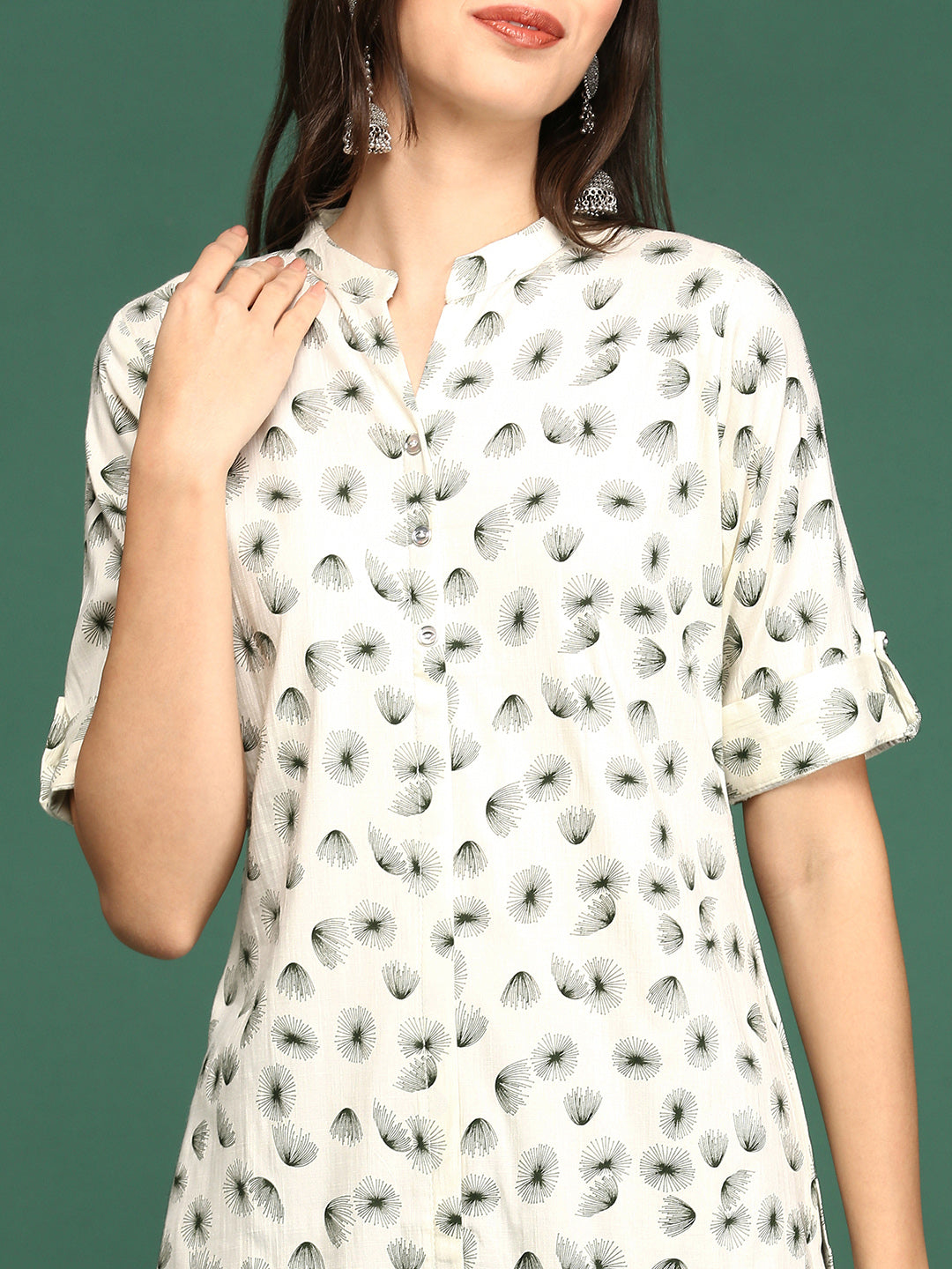 Women's Off White Printed Straight Kurta