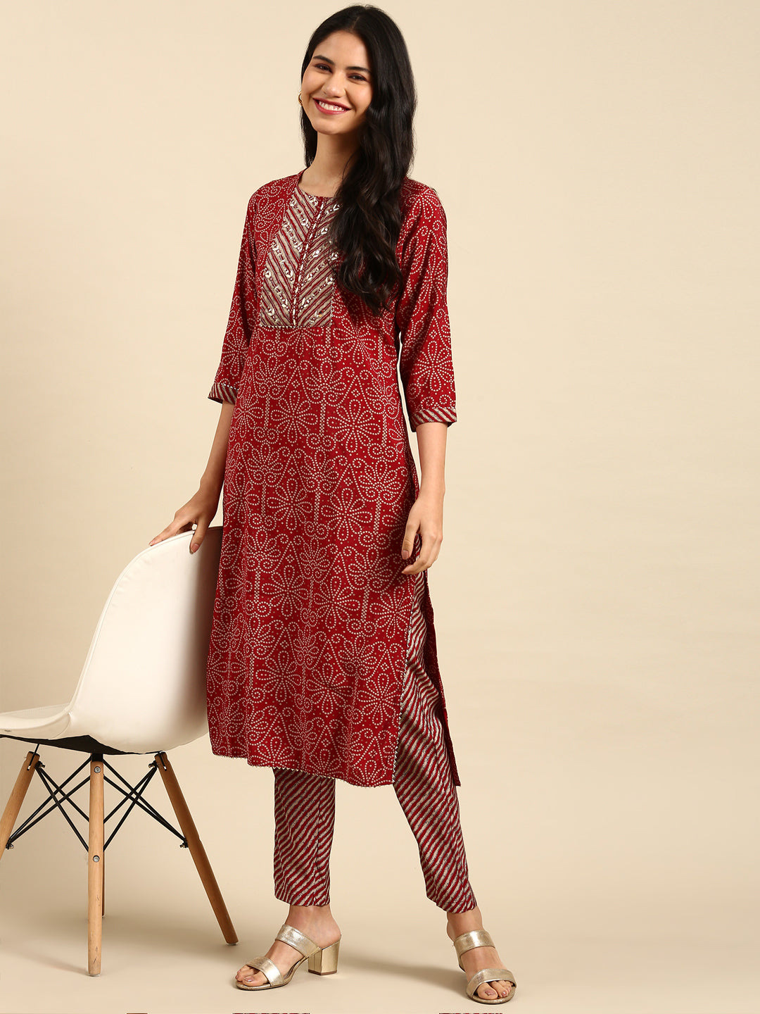 Women Leheriya Maroon Straight Kurta Set