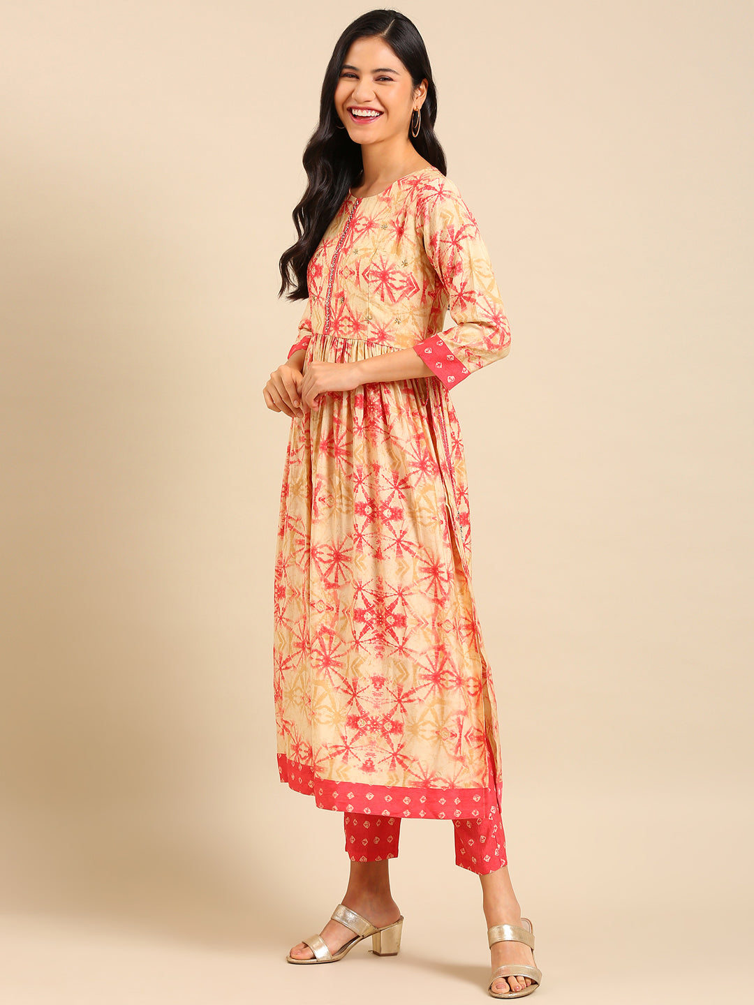 Women Abstract Cream Anarkali Kurta Set with Dupatta