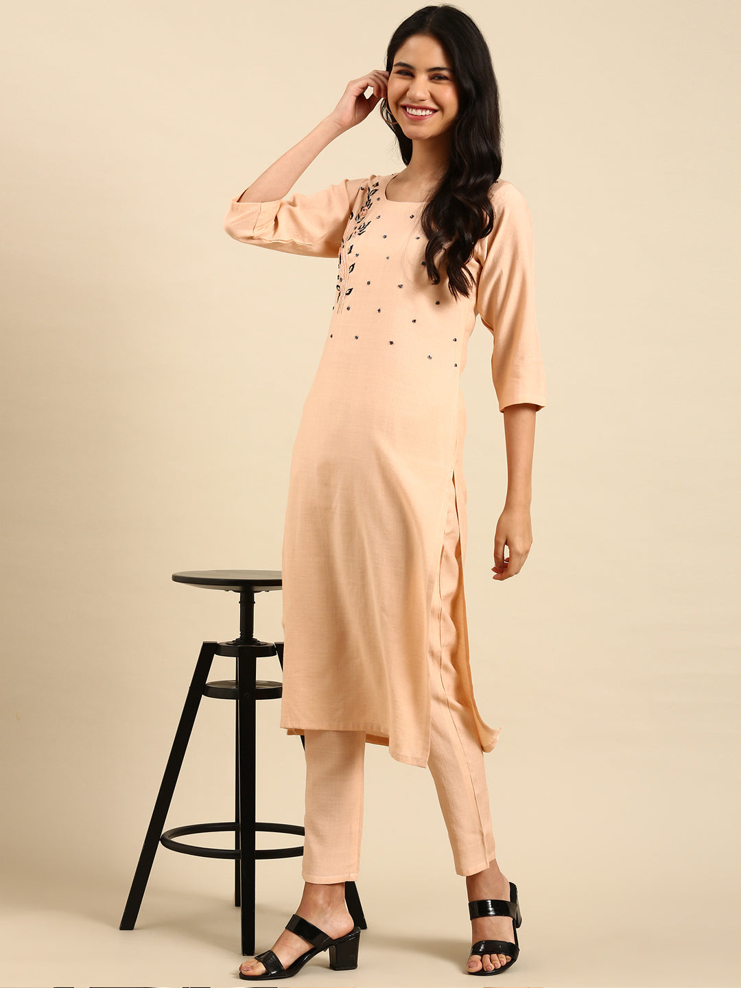 Women Solid Peach Straight Kurta Set