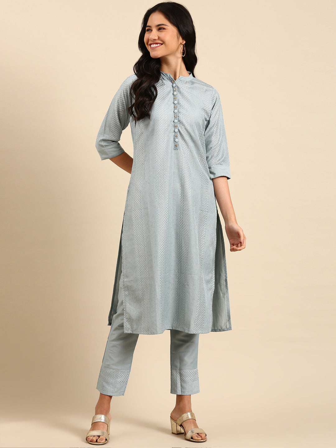 Women Solid Blue Straight Kurta Set