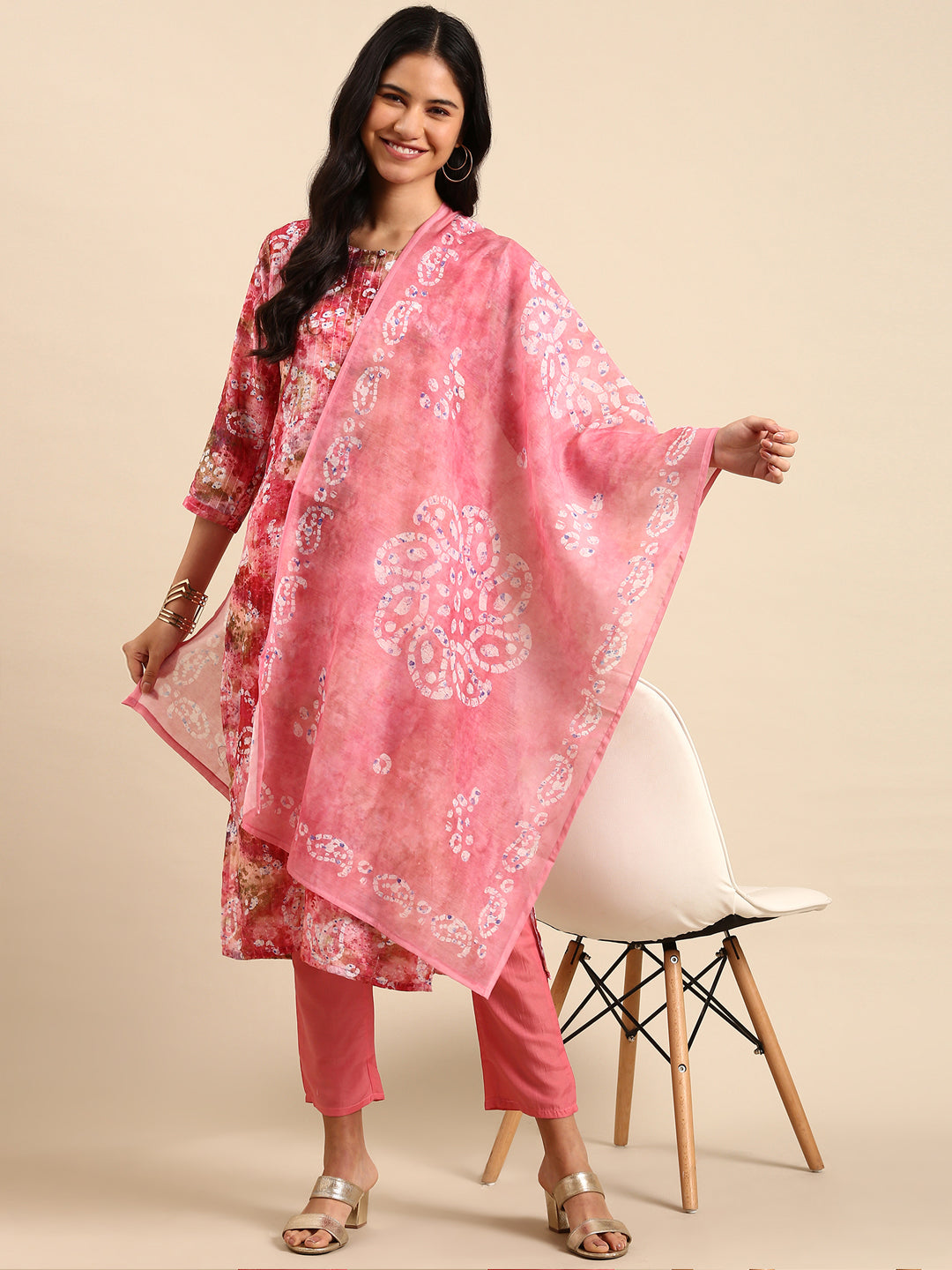 Women Paisley Pink Straight Kurta Set with Dupatta