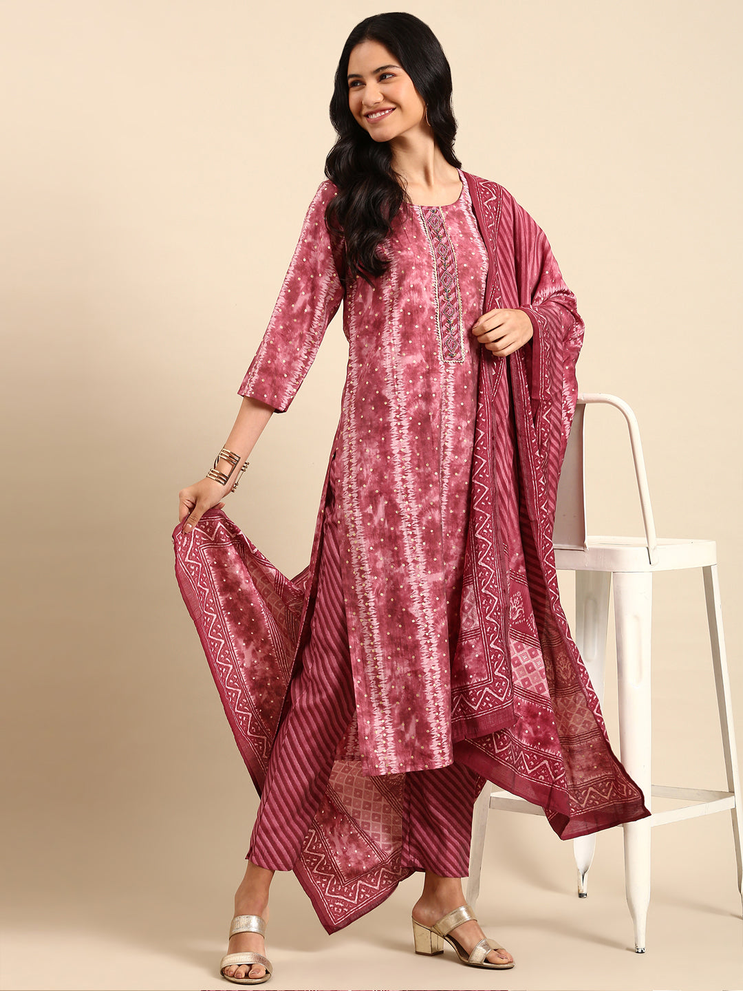 Women Abstract Pink Straight Kurta Set with Dupatta