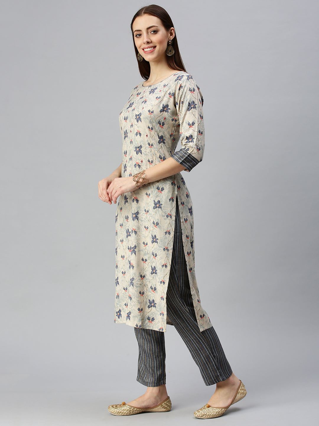 Women Straight Beige Printed Kurta and Trousers