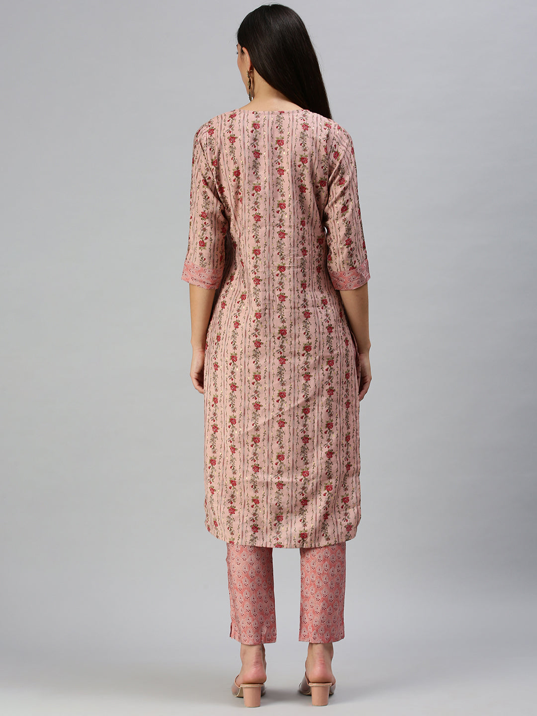 Women Straight Peach Printed Kurta and Trousers