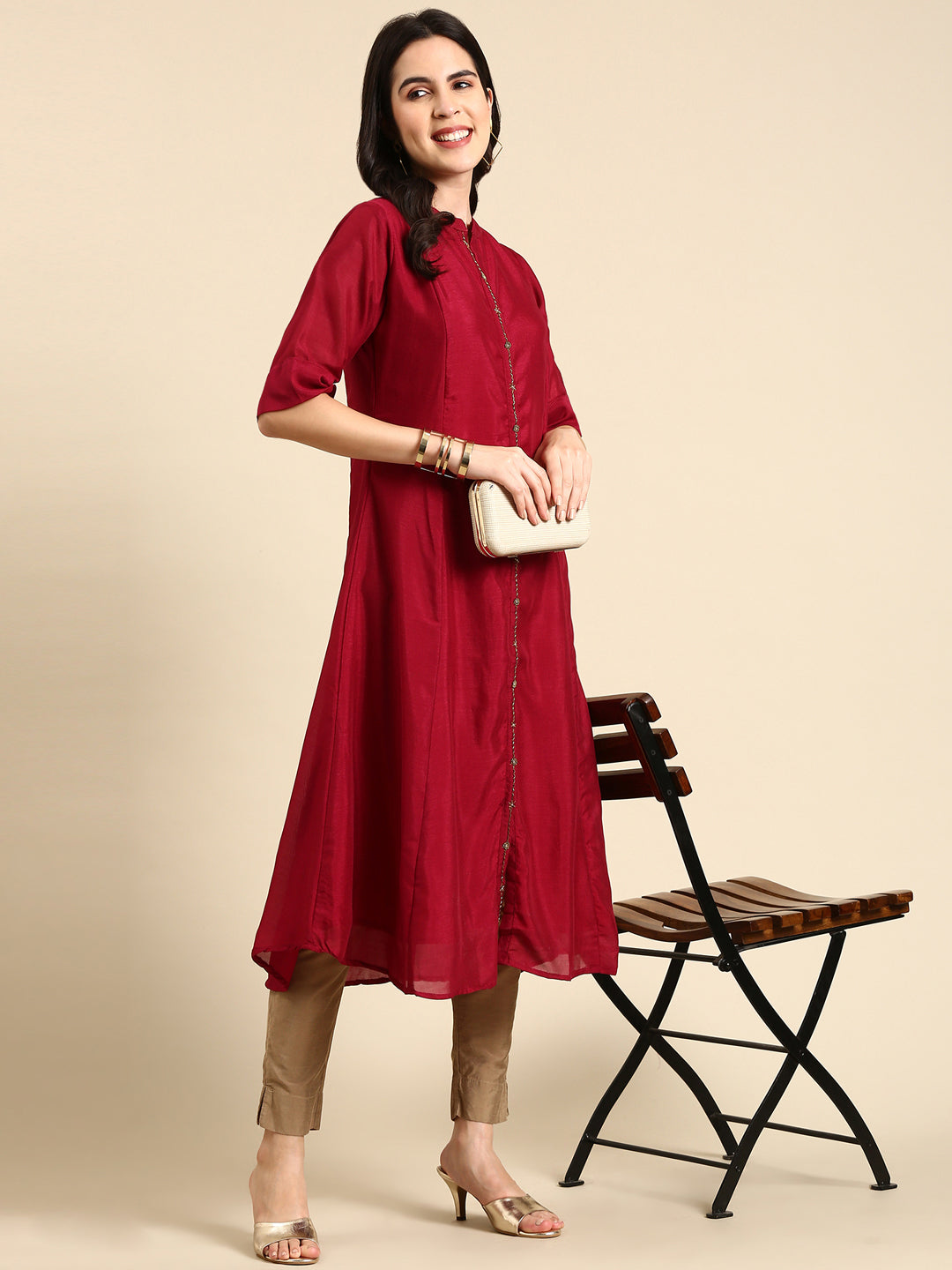 Women's Mandarin Collar Embellished Burgundy Anarkali Kurta