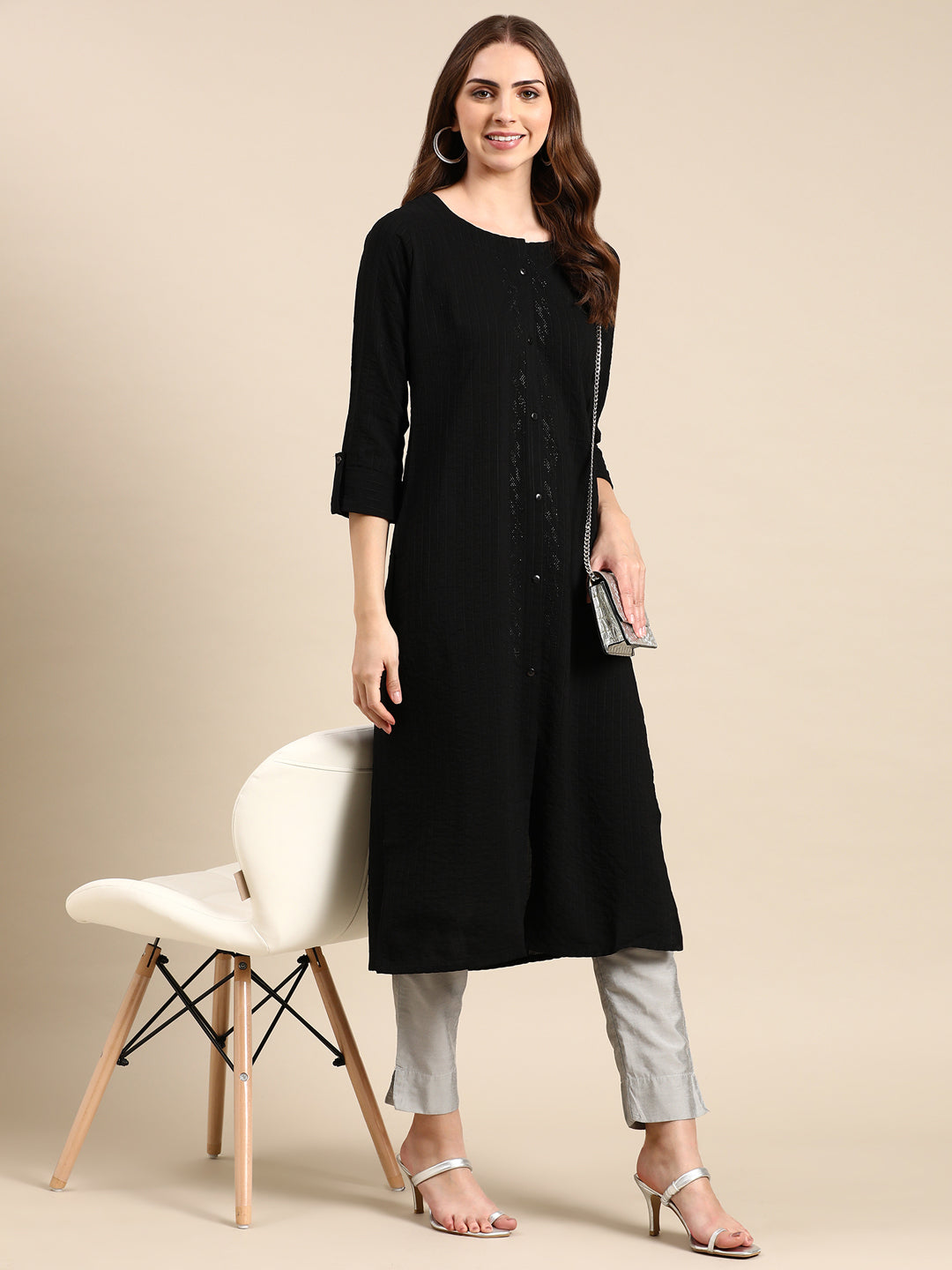 Women Scoop Neck Solid Black Straight Kurta