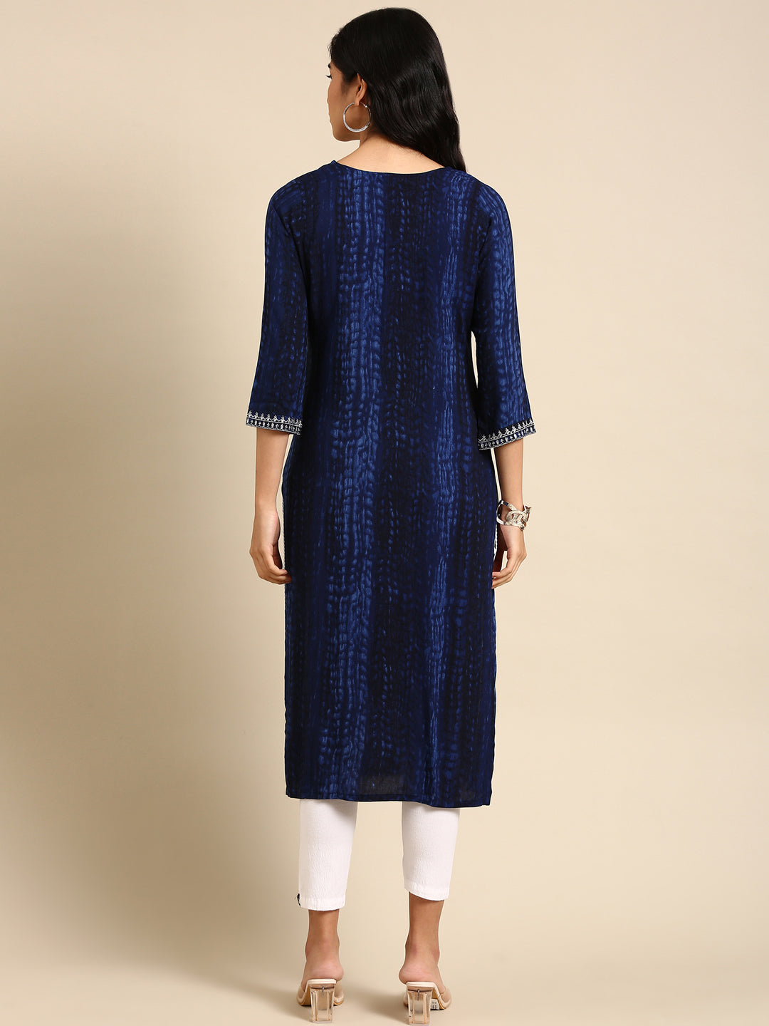 Women Yoke Design Navy Blue Straight Kurta