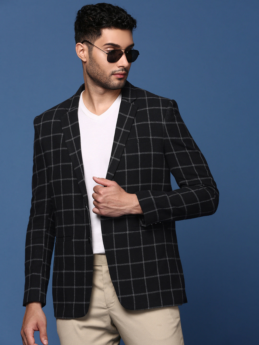 Men Black Slim Fit Single Breasted Blazer