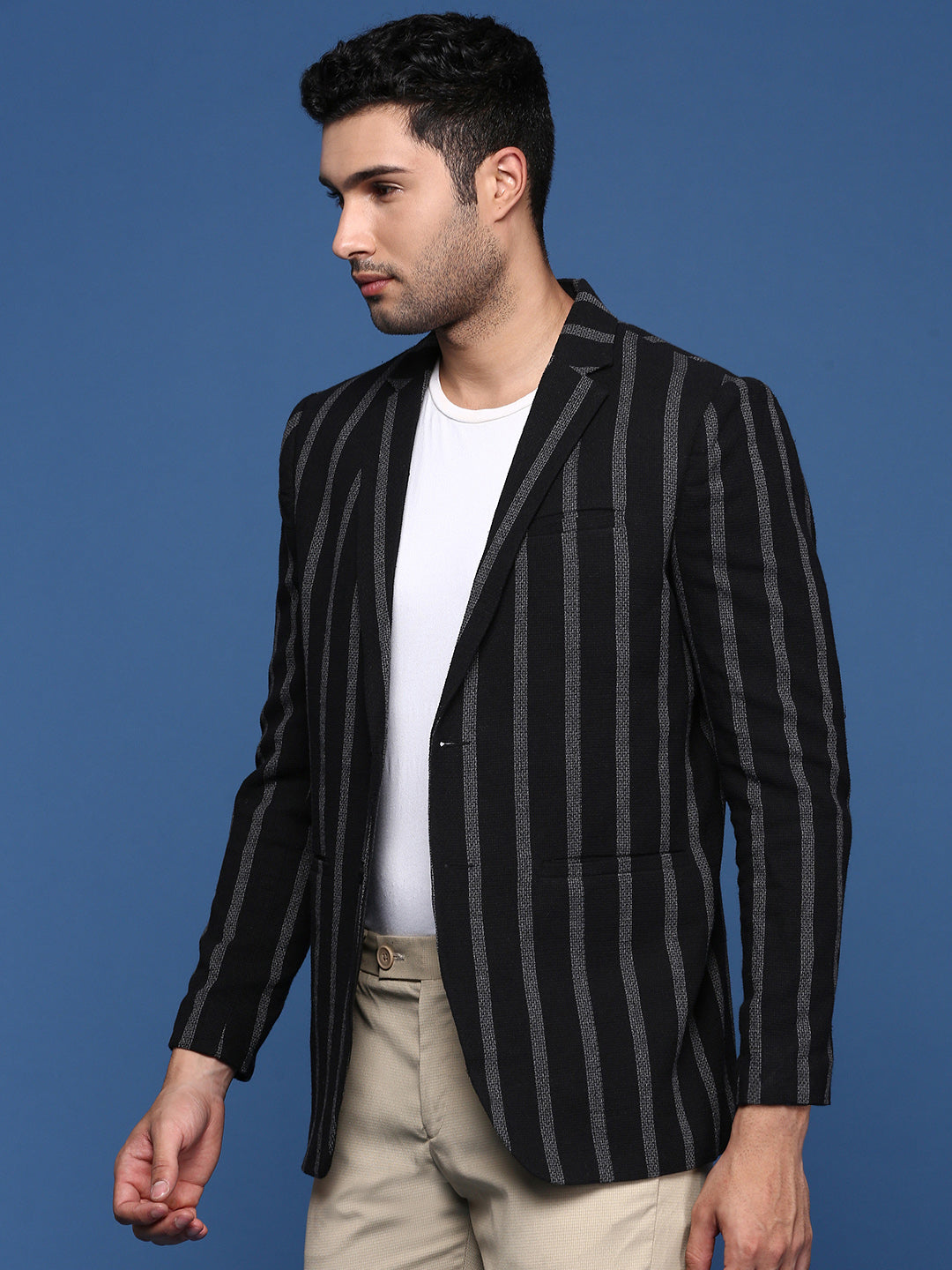 Men Black Slim Fit Single Breasted Blazer