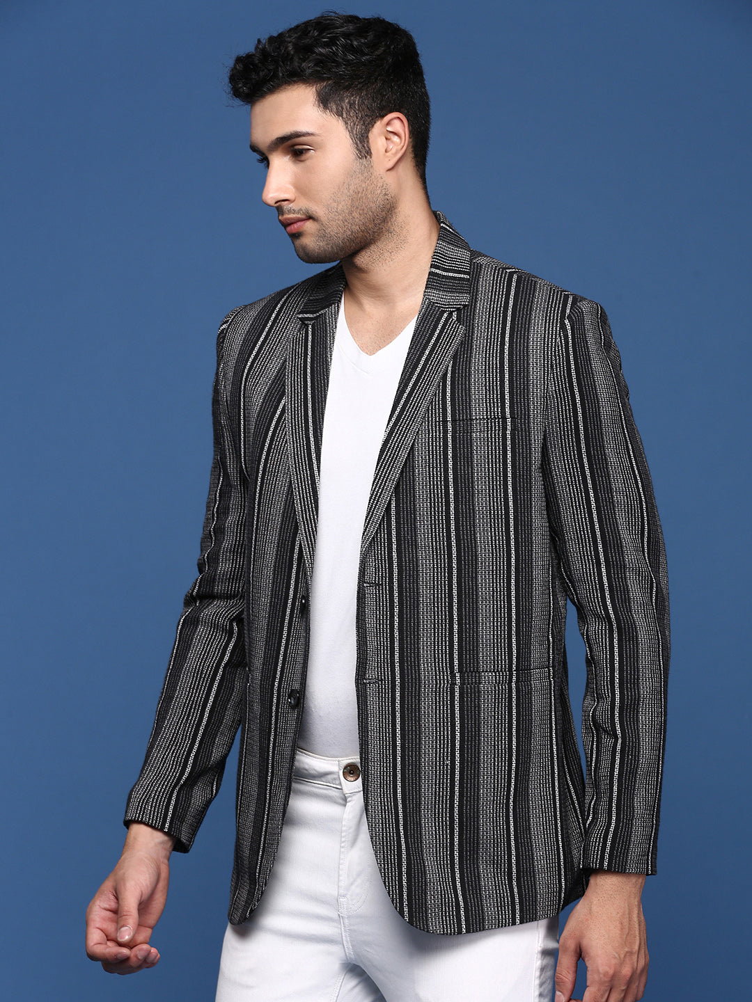 Men Black Slim Fit Single Breasted Blazer