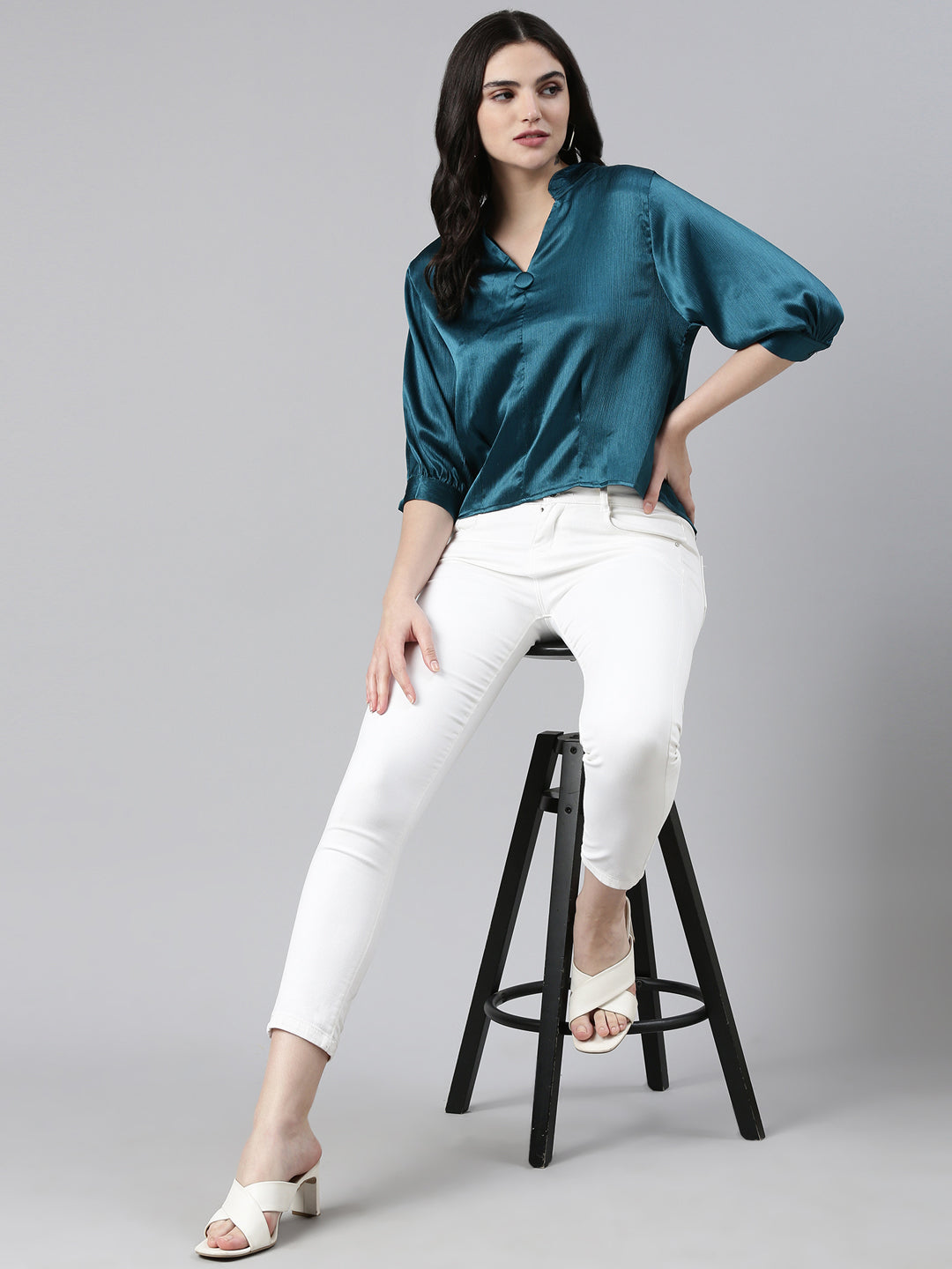 Women V-Neck Solid Teal Top