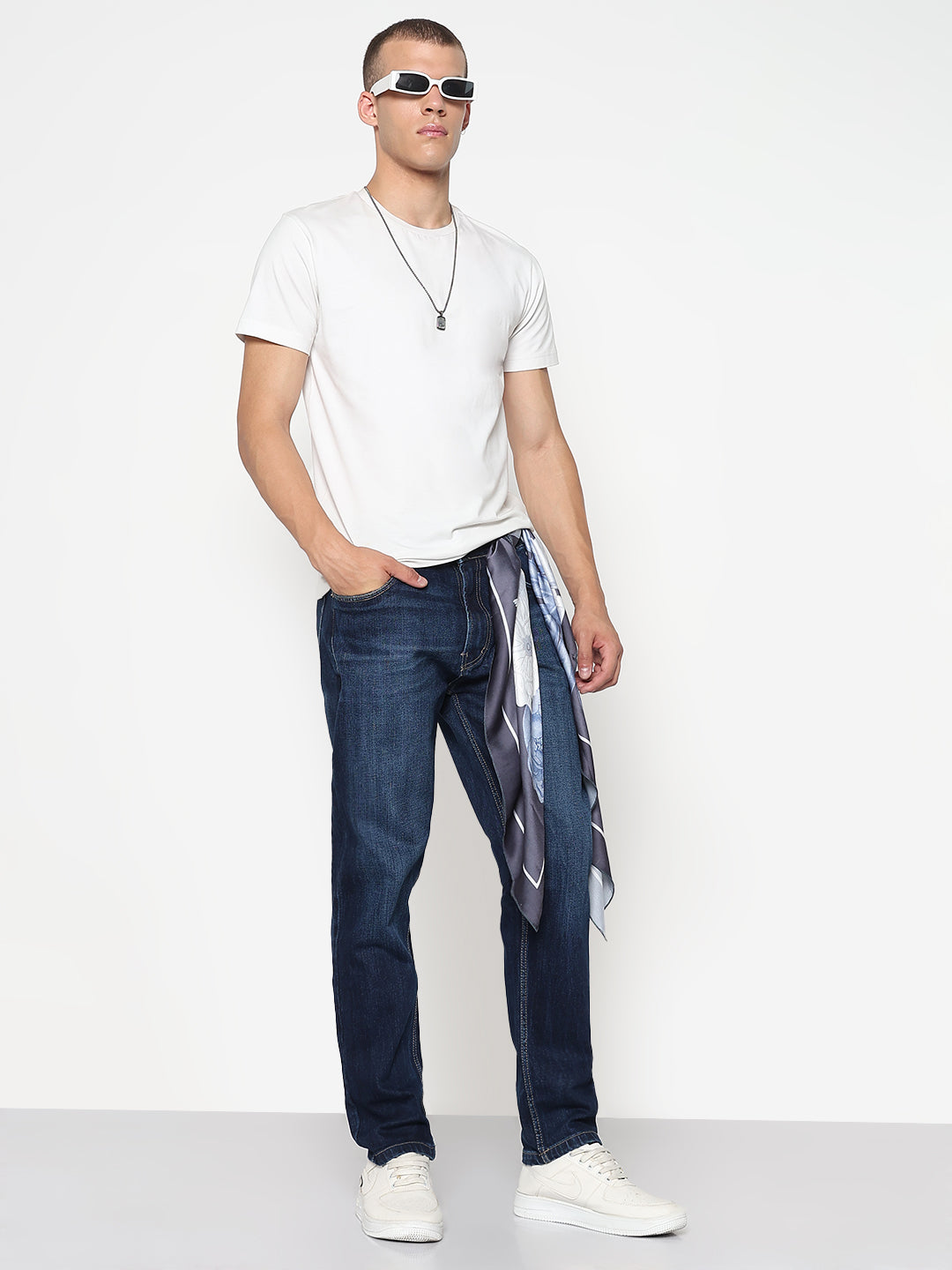 Men's Navy Blue Relaxed Fit Jeans