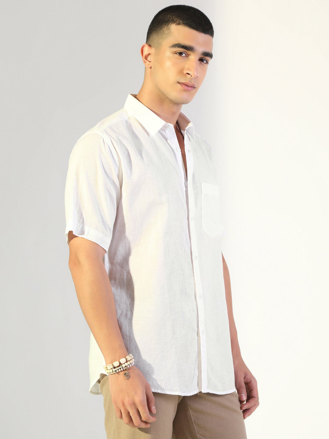 Men's White Regular Fit Short Sleeve Casual Shirt with Chest Pocket