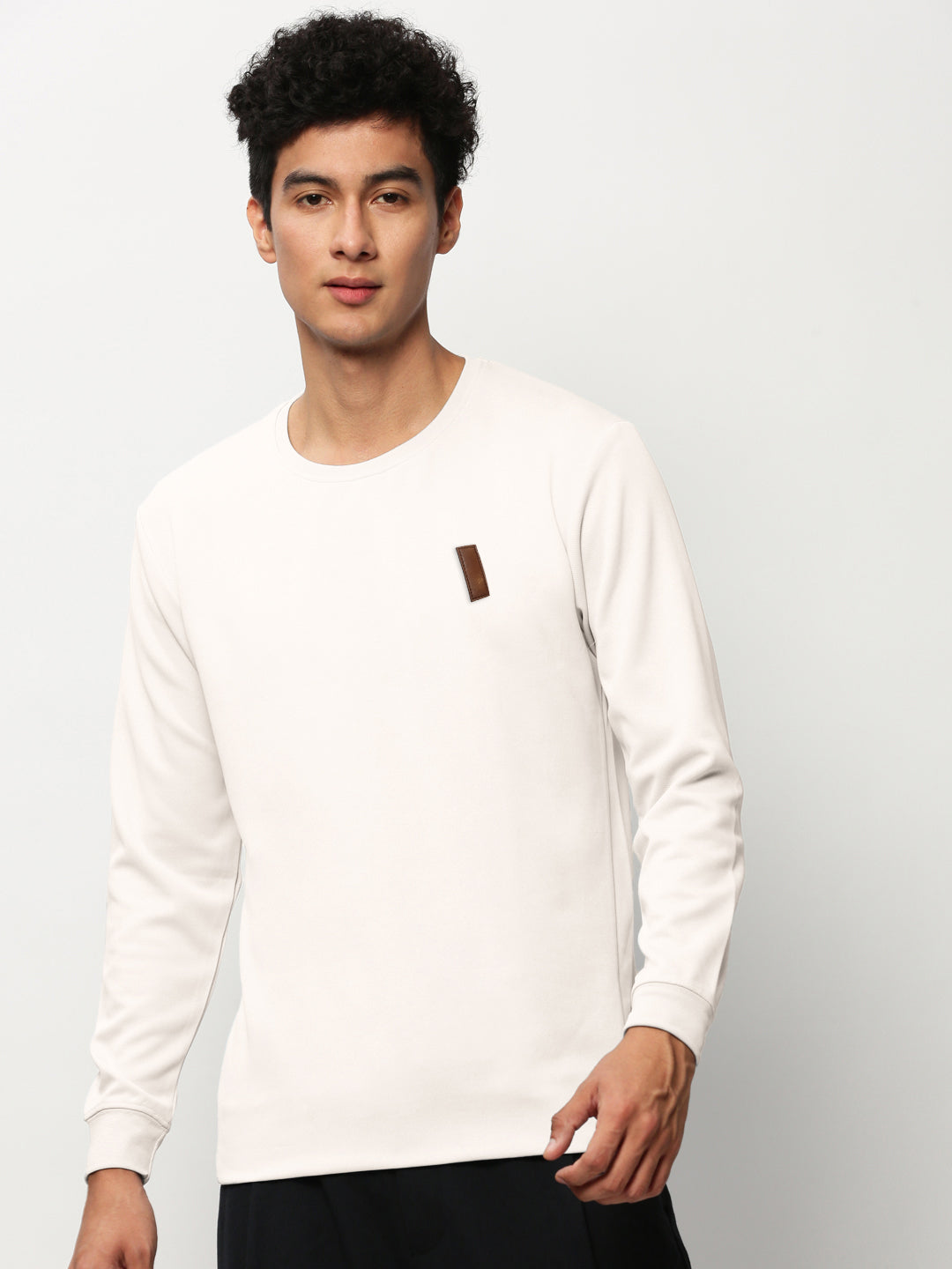 Men's Off White Round Neck Ribbed Slim Fit Sweatshirt