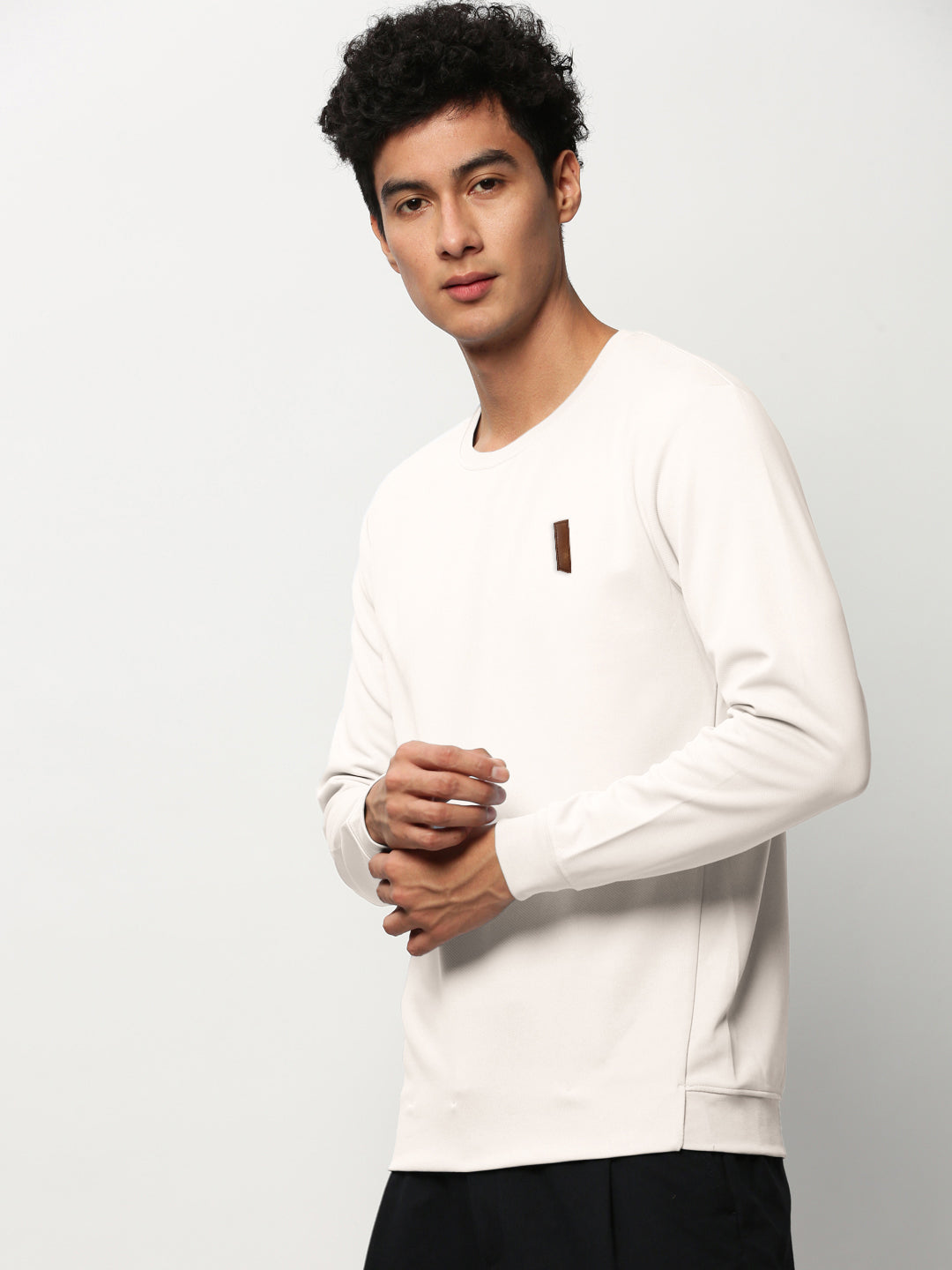 Men's Off White Round Neck Ribbed Slim Fit Sweatshirt