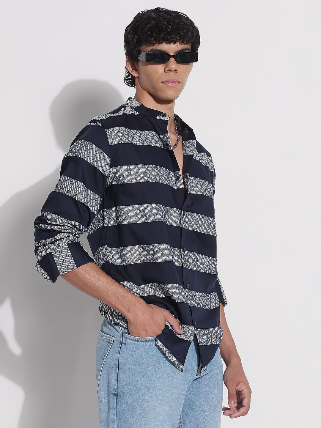 Men's Navy Blue Printed Mandarin Collar Regular Fit Shirt