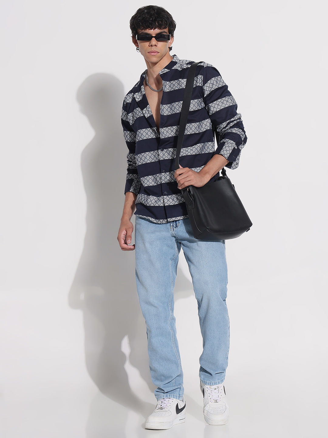 Men's Navy Blue Printed Mandarin Collar Regular Fit Shirt