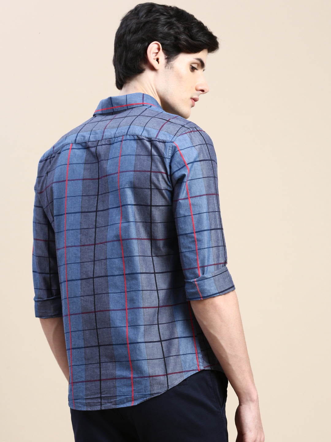 Men Spread Collar Checked Grey Shirt