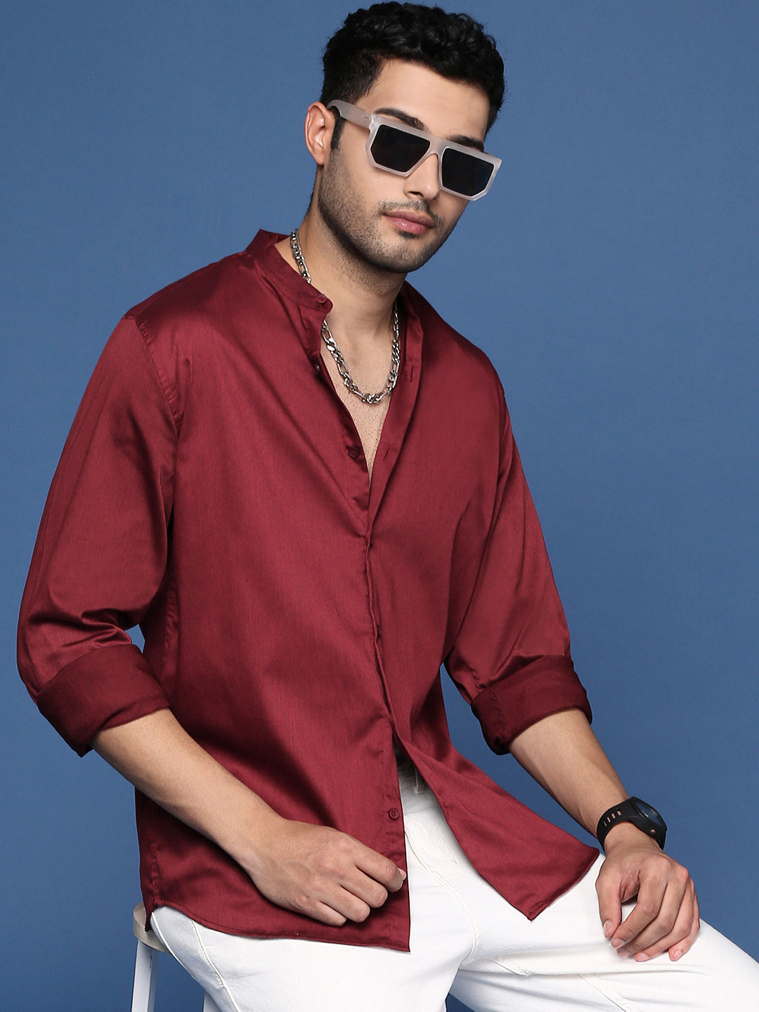 Men Mandarin Collar Solid Maroon Slim Fit Shirt