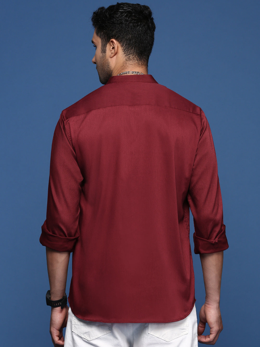 Men Mandarin Collar Solid Maroon Slim Fit Shirt