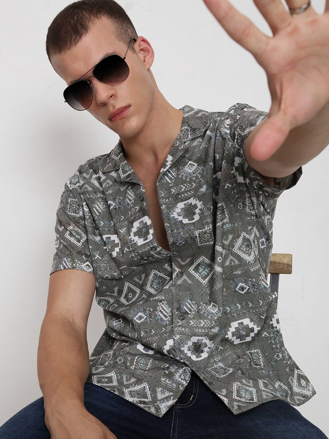 Men's Green Geometric Cuban Collar Relaxed Fit Shirt