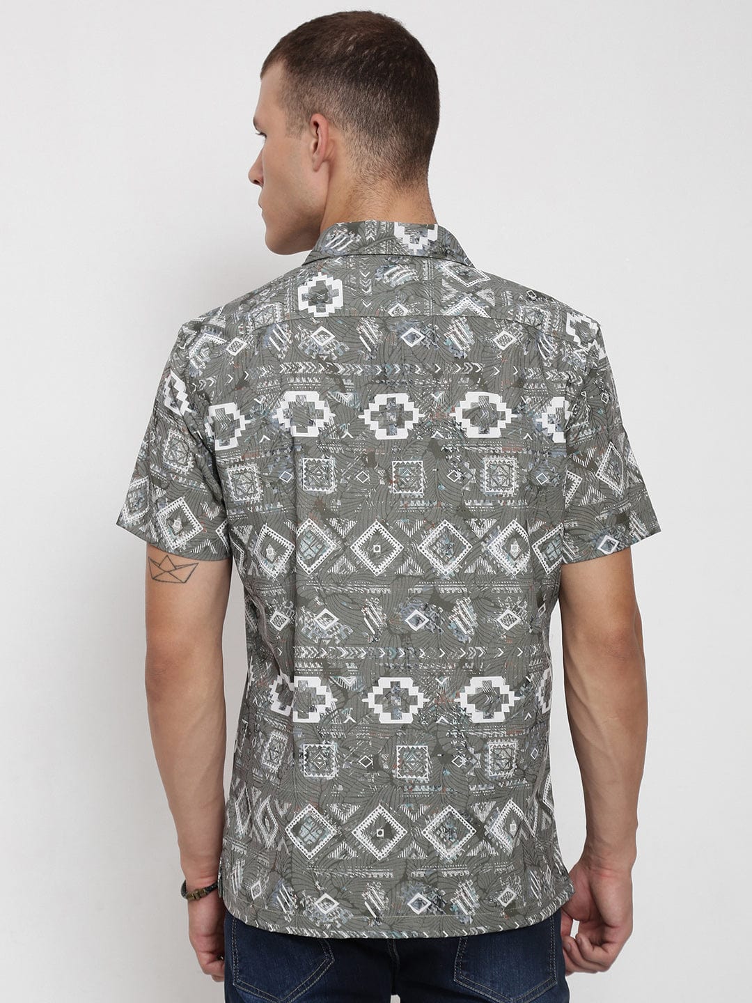 Men's Green Geometric Cuban Collar Relaxed Fit Shirt