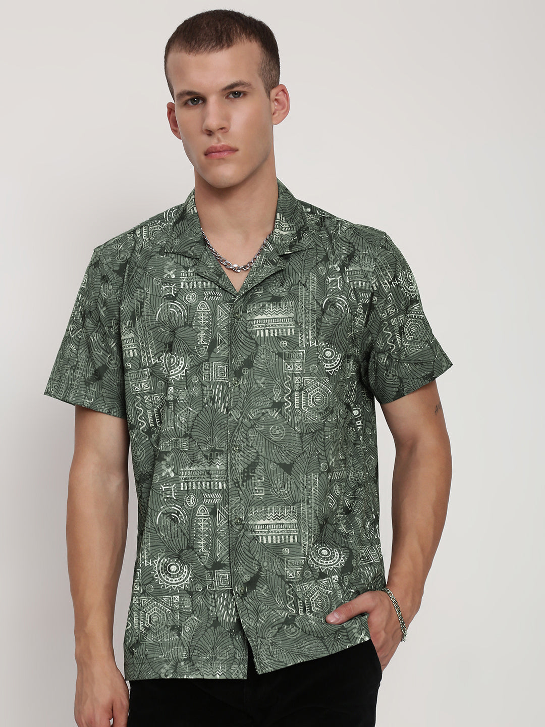 Men's Abstract Green Cuban Collar Short Sleeves Shirt