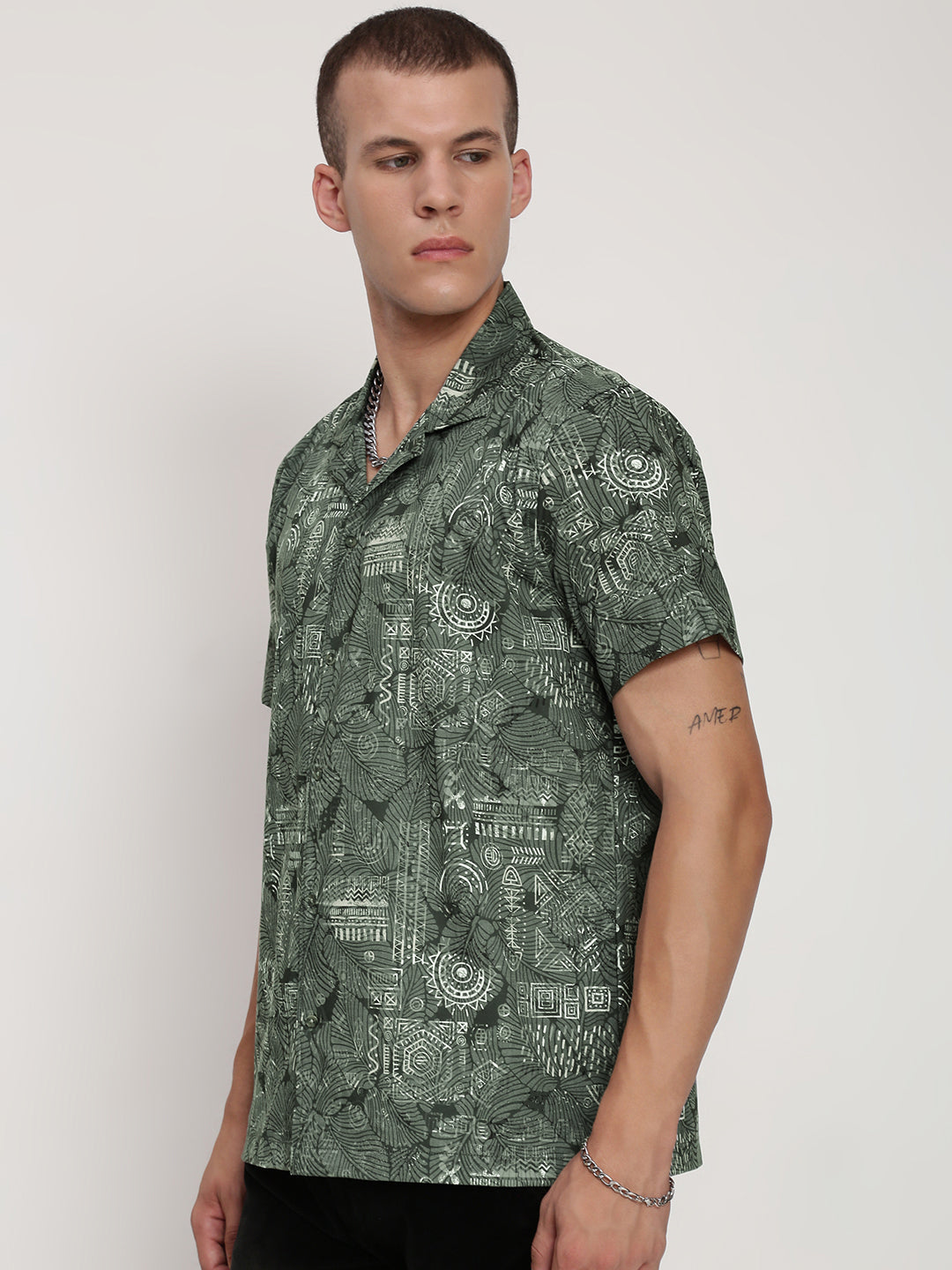 Men's Abstract Green Cuban Collar Short Sleeves Shirt