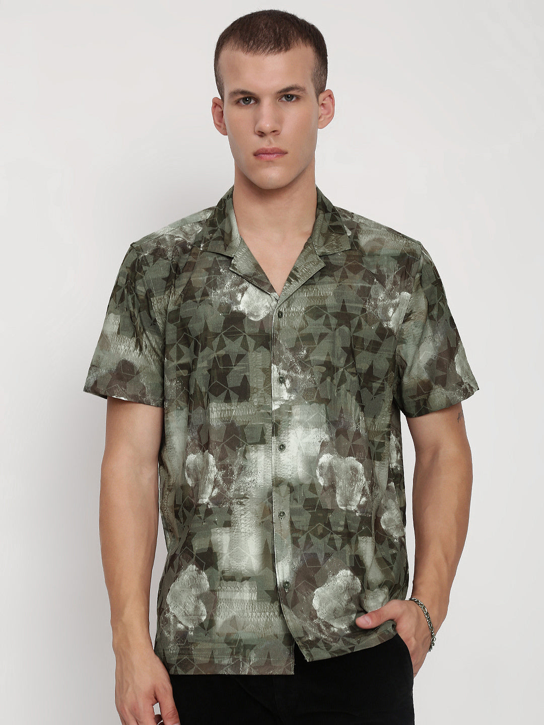 Men's Geometric Green Cuban Collar Short Sleeves Shirt