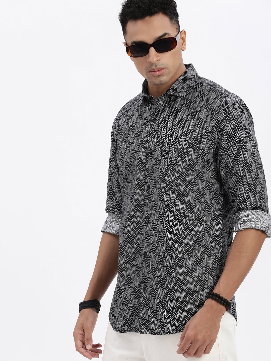 Men Black Geometric Slim Fit Shirt