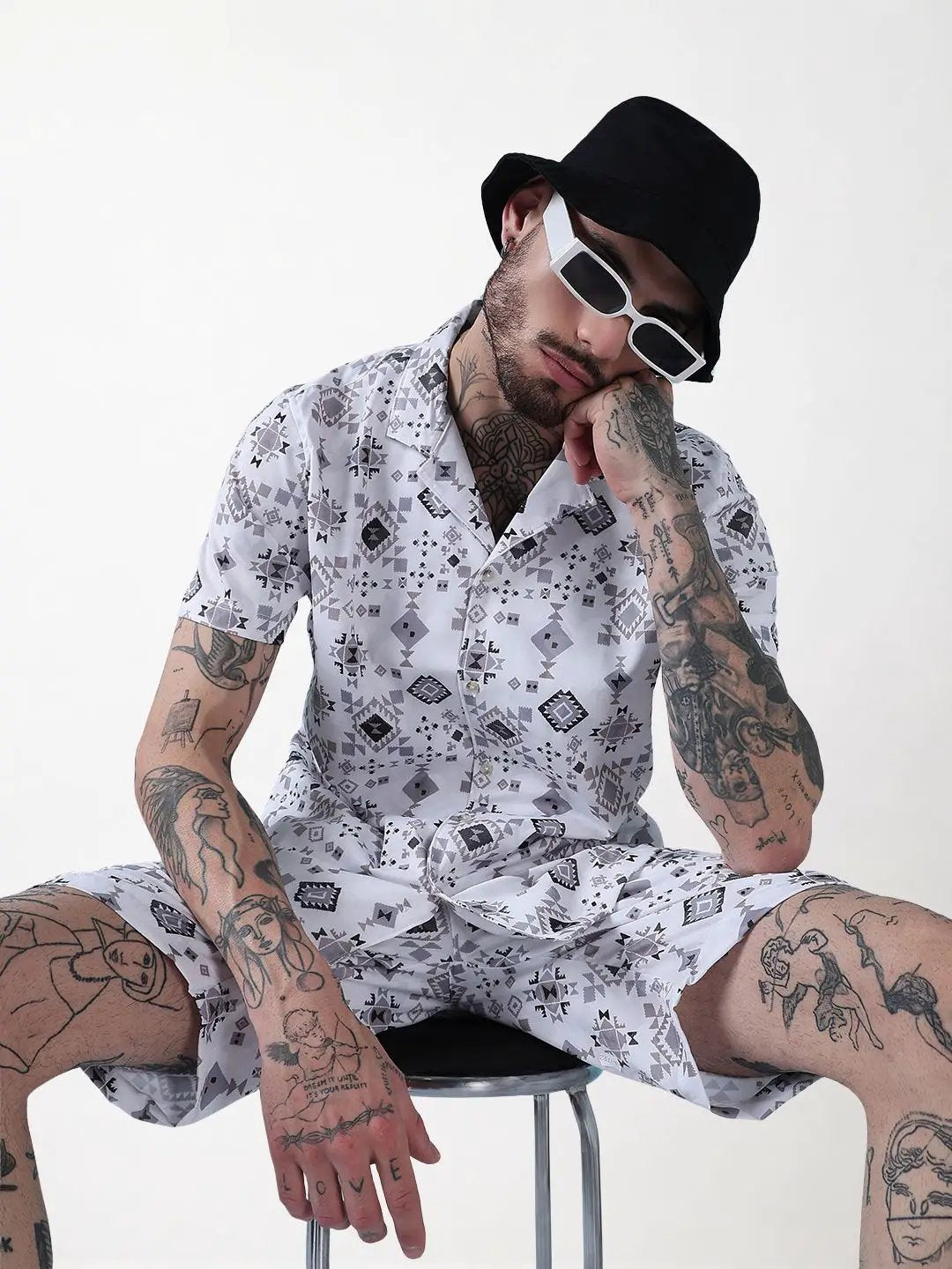 Men's White Printed Cuban Collar Relaxed Fit Co-Ords Set - Uncategorized from SHOWOFFFF