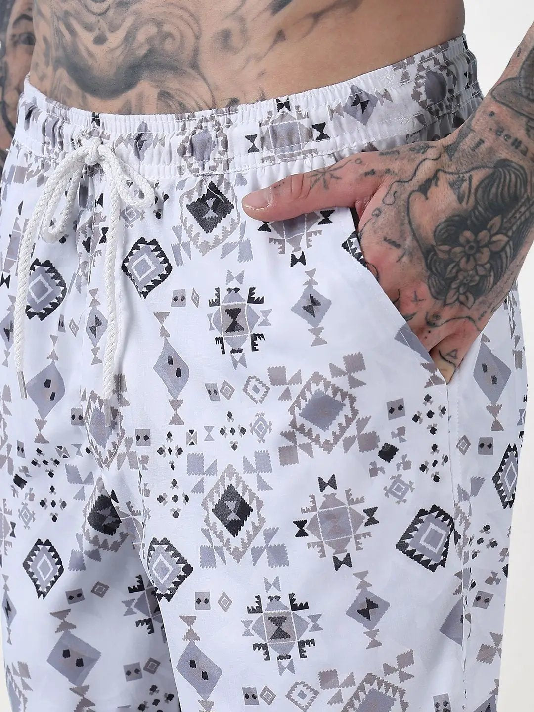 Men's White Printed Cuban Collar Relaxed Fit Co-Ords Set - Uncategorized from SHOWOFFFF