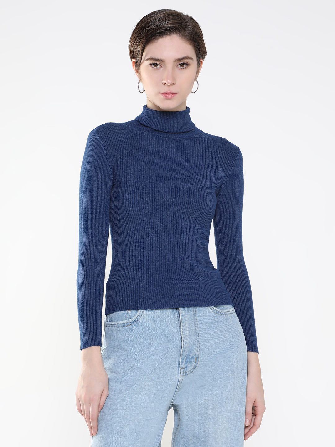 Women's Solid Blue Fitted Top