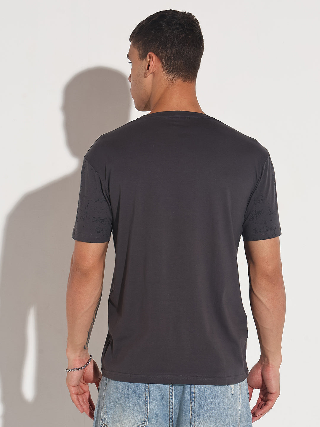 Men's Embellished Typography Grey Printed Round Neck Regular Fit T-Shirt