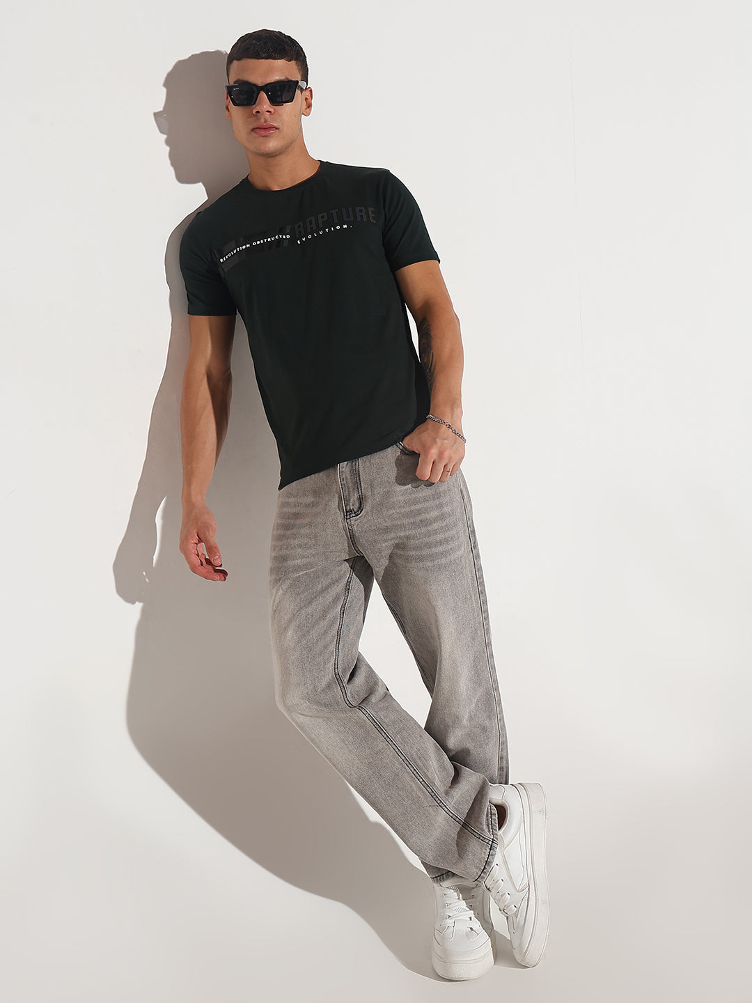 Men's Typography Green Round Neck Regular Fit T-Shirt