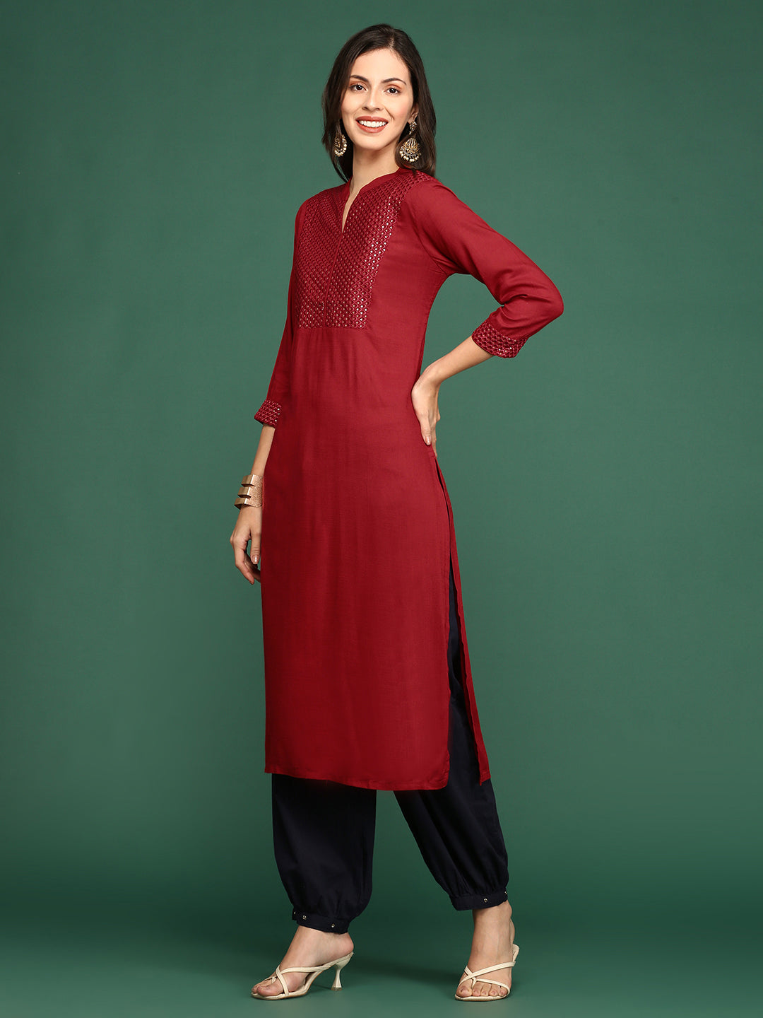 Women's Red Solid Straight Kurta