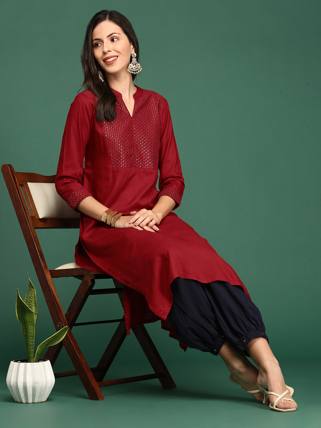 Women's Red Solid Straight Kurta